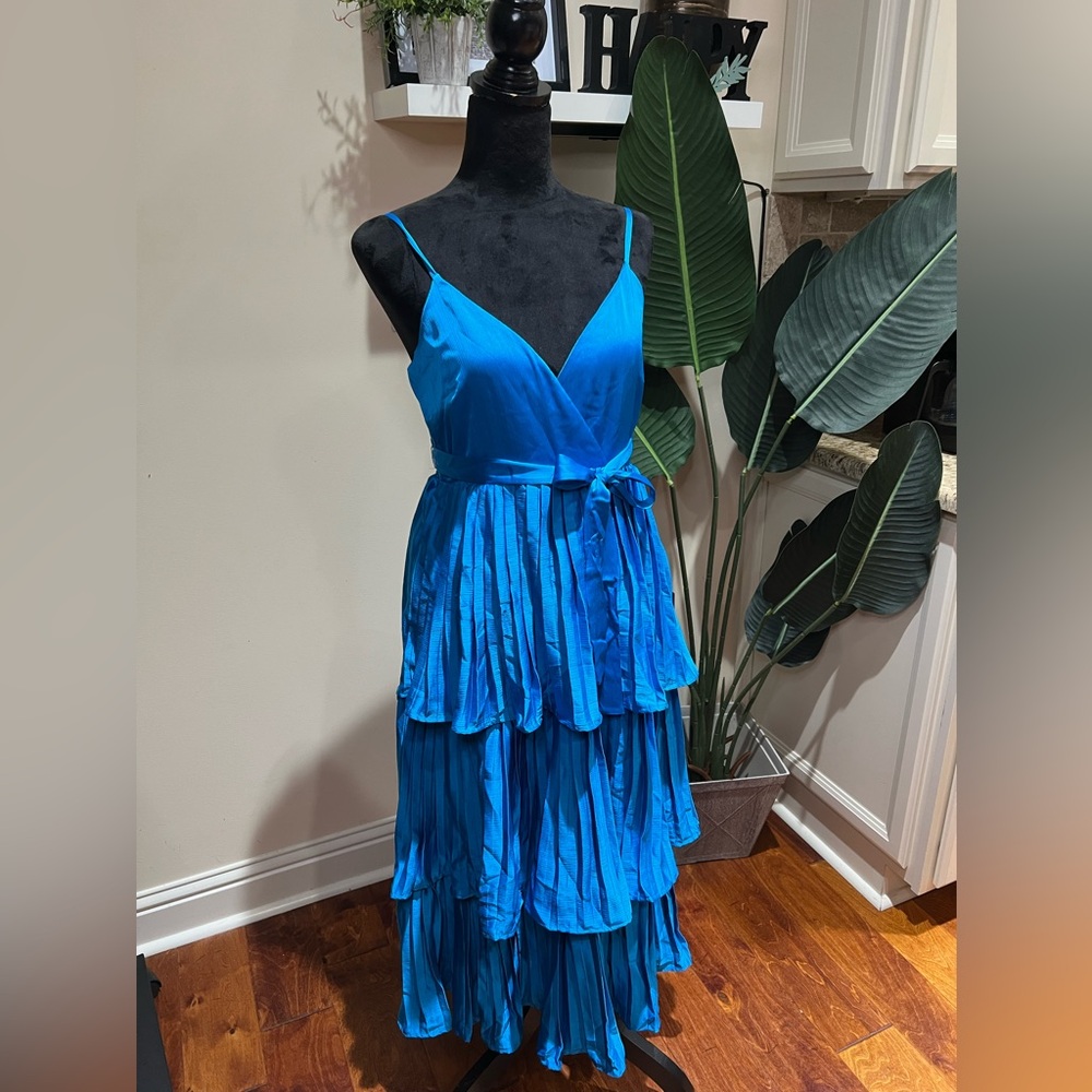 Lulu's Poised Impression Blue Tiered Ruffled Cutout Midi Dress Medium